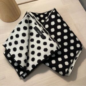 Reversible Black & White Polka Dot Knit Scarf